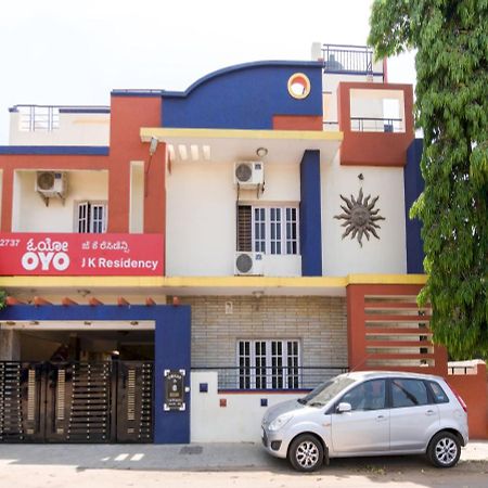 Super Oyo Jk Residency Hotel Kammasandra Buitenkant foto