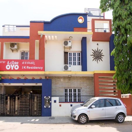 Super Oyo Jk Residency Hotel Kammasandra Buitenkant foto