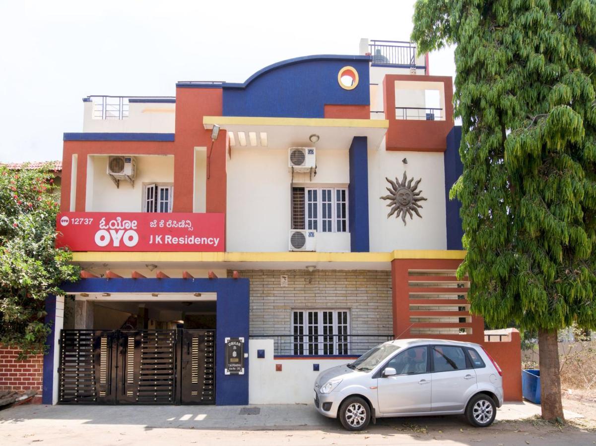 Super Oyo Jk Residency Hotel Kammasandra Buitenkant foto