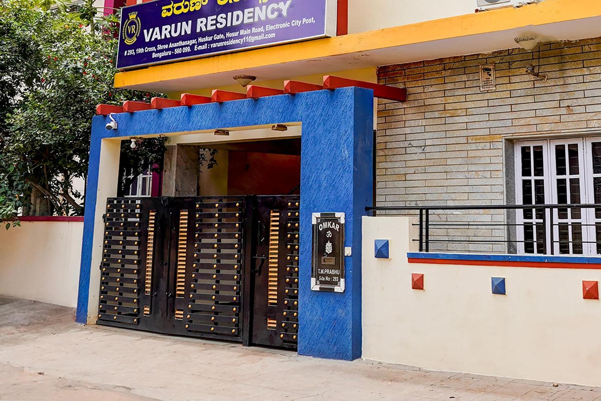 Hotel O Varun Residency Kammasandra Buitenkant foto