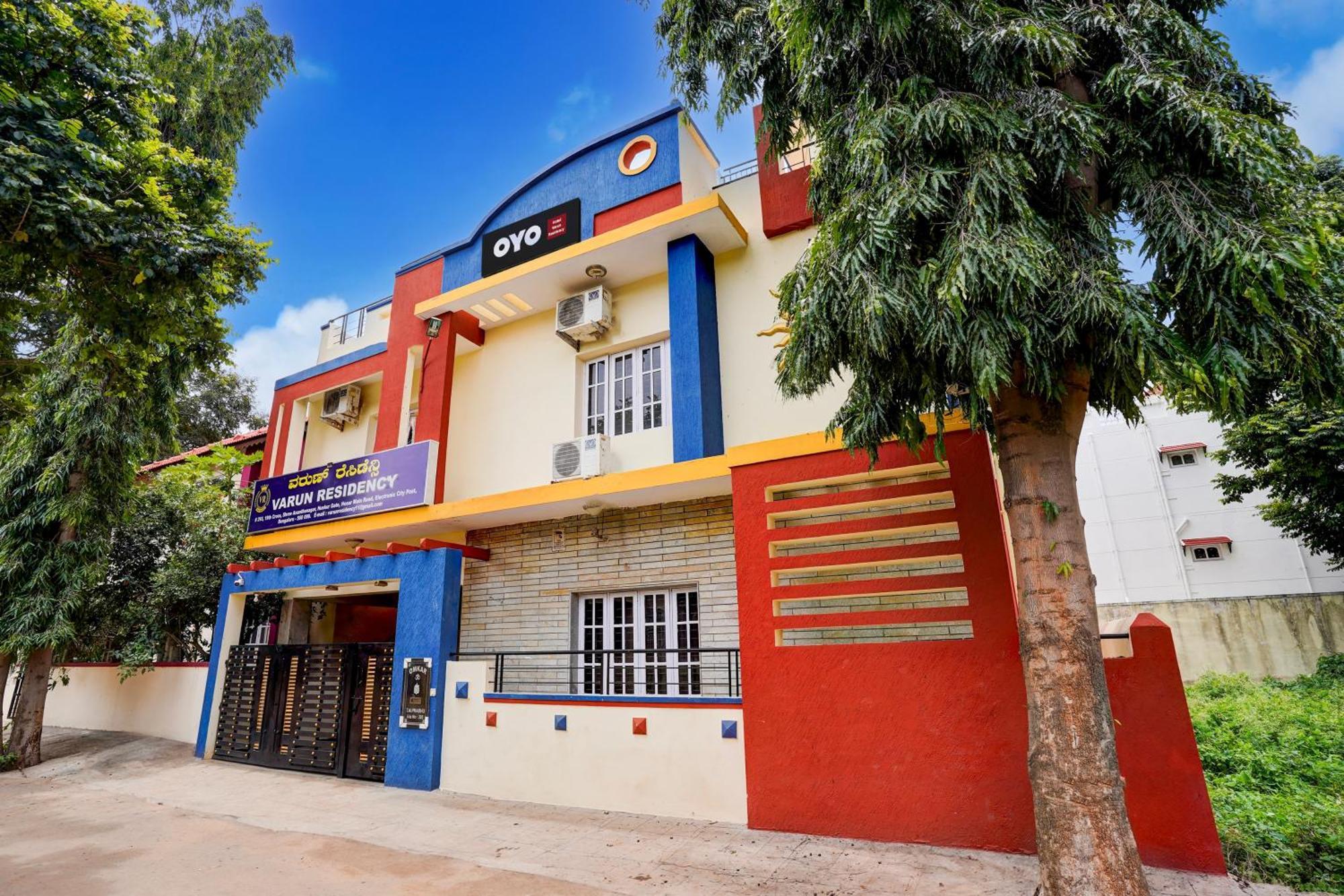 Hotel O Varun Residency Kammasandra Buitenkant foto
