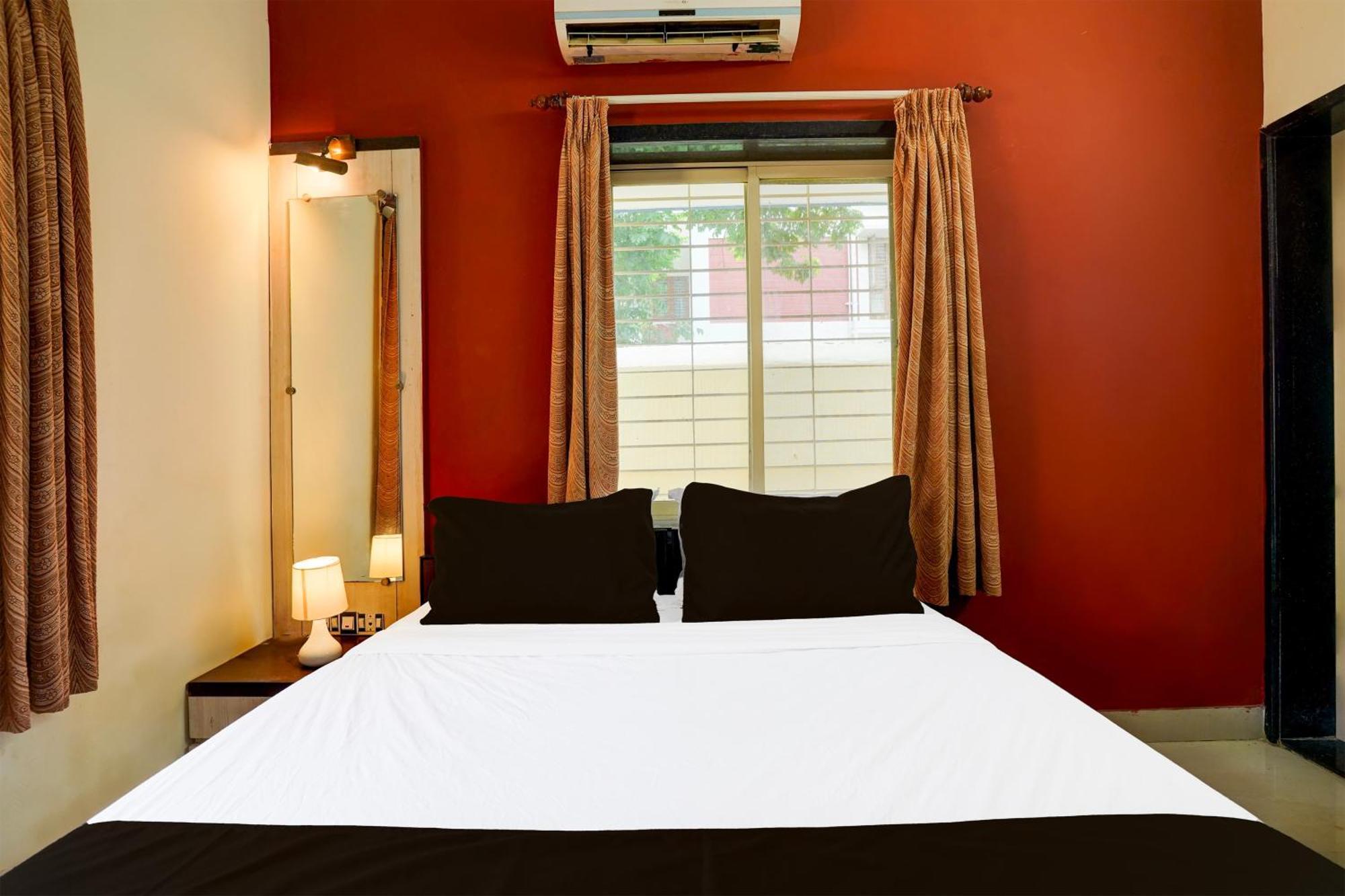 Hotel O Varun Residency Kammasandra Buitenkant foto