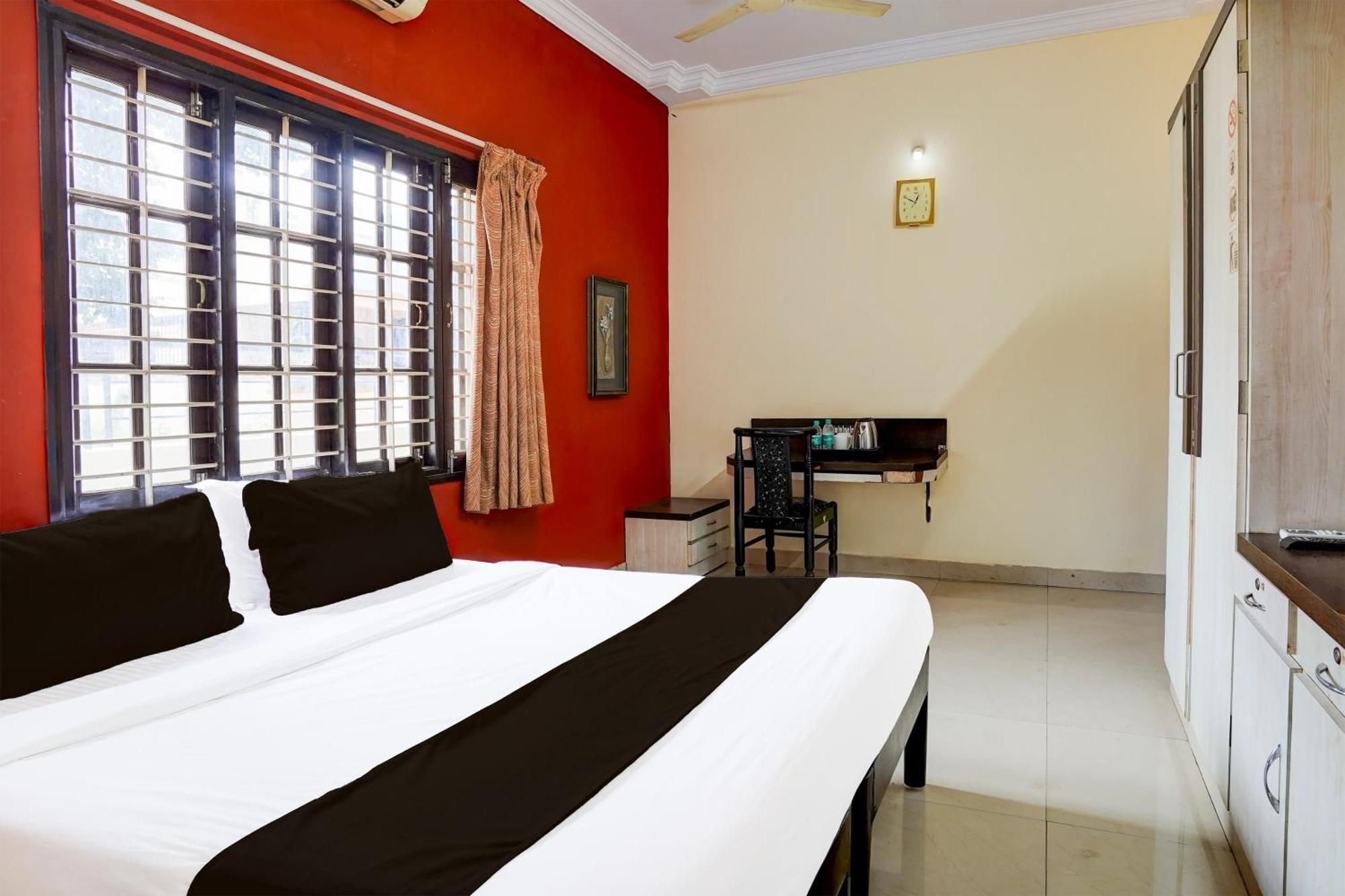 Hotel O Varun Residency Kammasandra Buitenkant foto