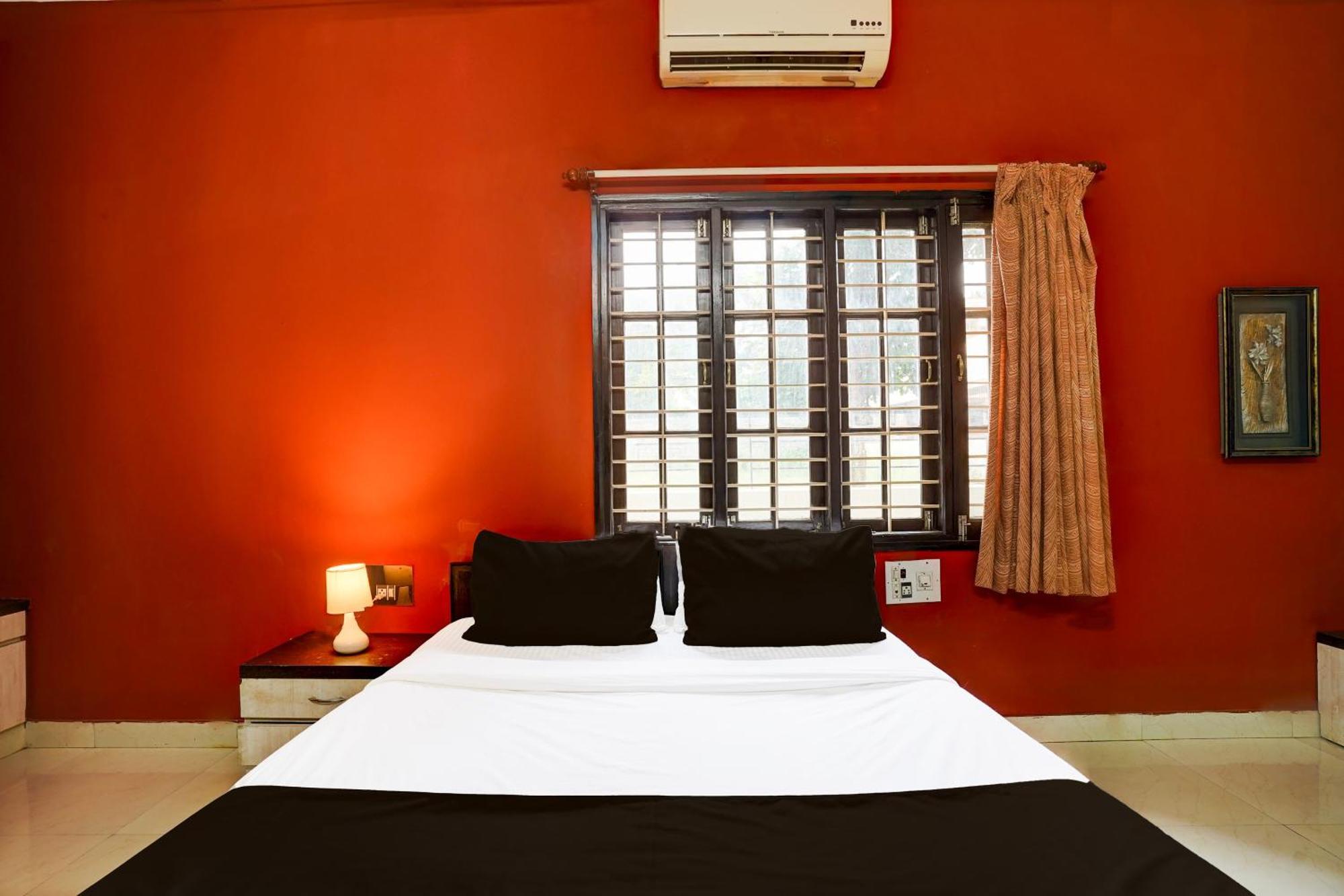 Hotel O Varun Residency Kammasandra Buitenkant foto