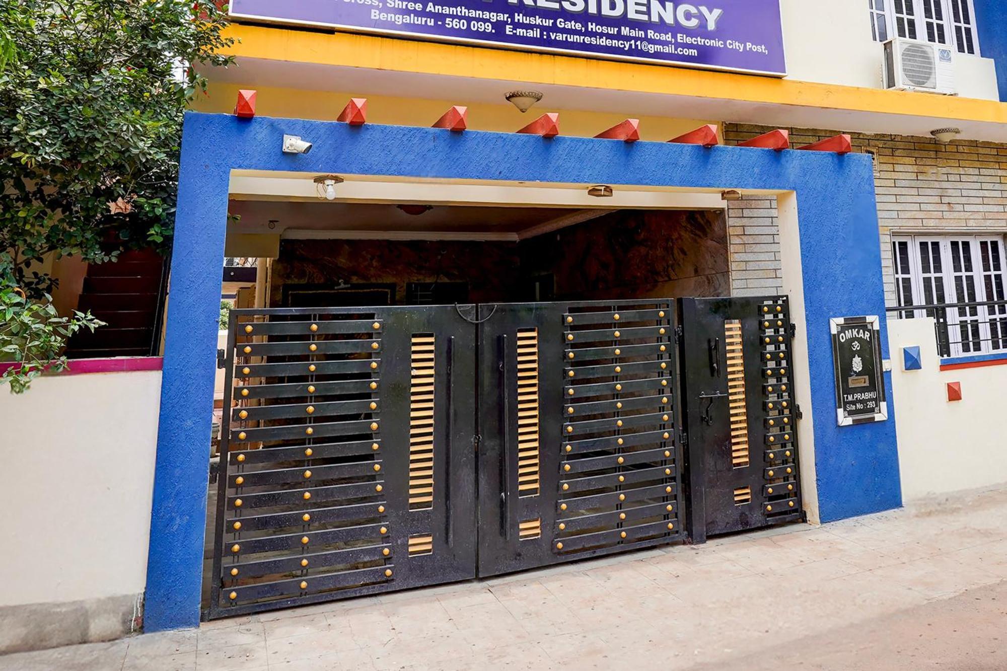 Hotel O Varun Residency Kammasandra Buitenkant foto